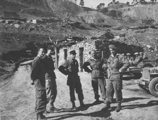 Le Colonel Lacheroy à Beni Messera