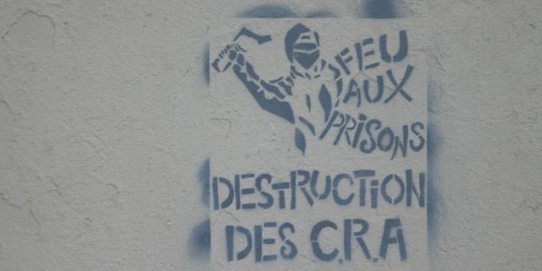 Image:CRA : réunion en soutien aux grévistes de la faim / Mesnil-Amelot, Vincennes, Oissel